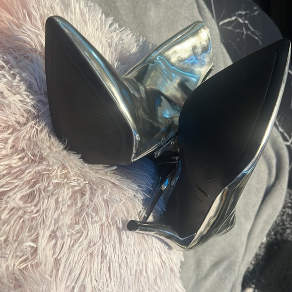 Botas plateadas - Picture 2 of 4